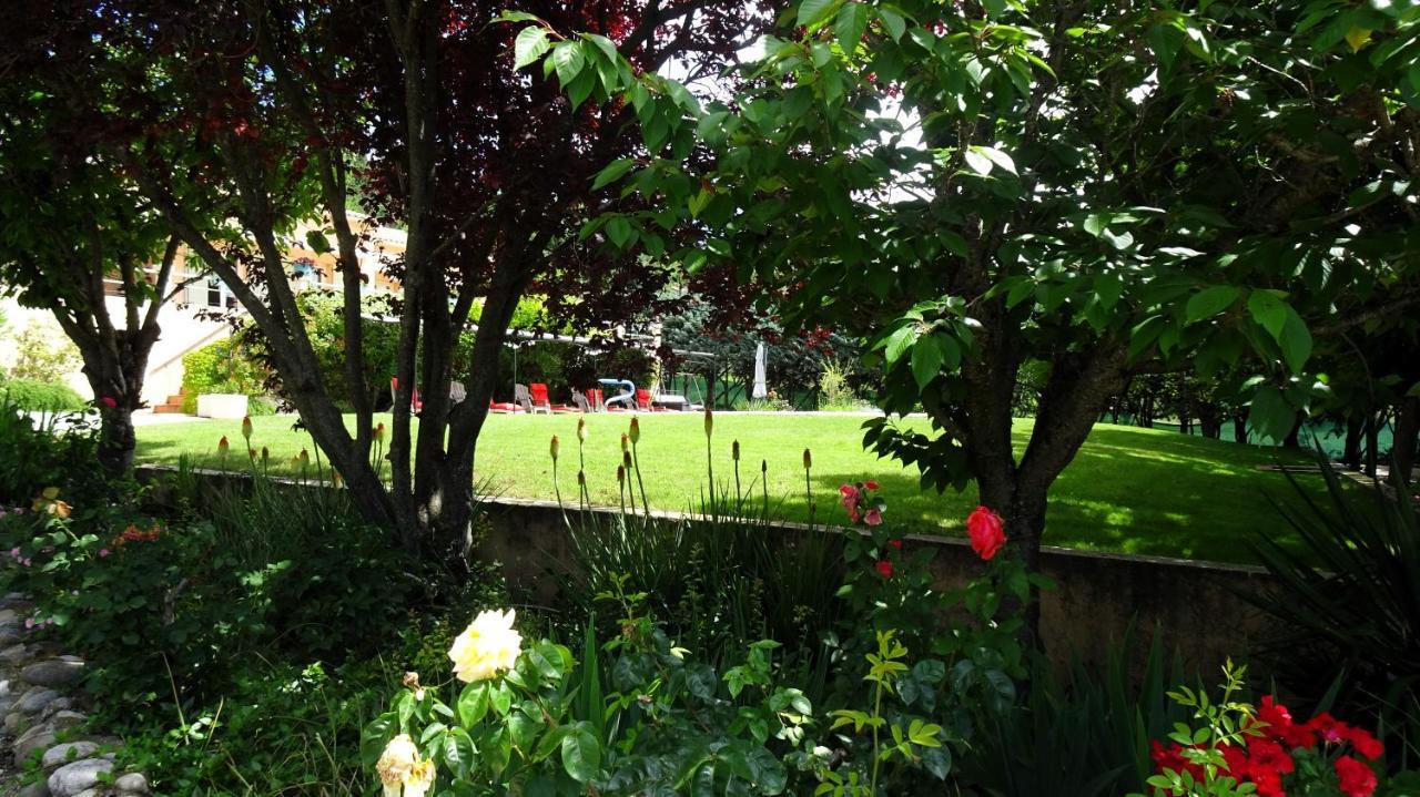 La Bastide Des Roses Bed & Breakfast Saint-Julien-d'Asse Exterior photo