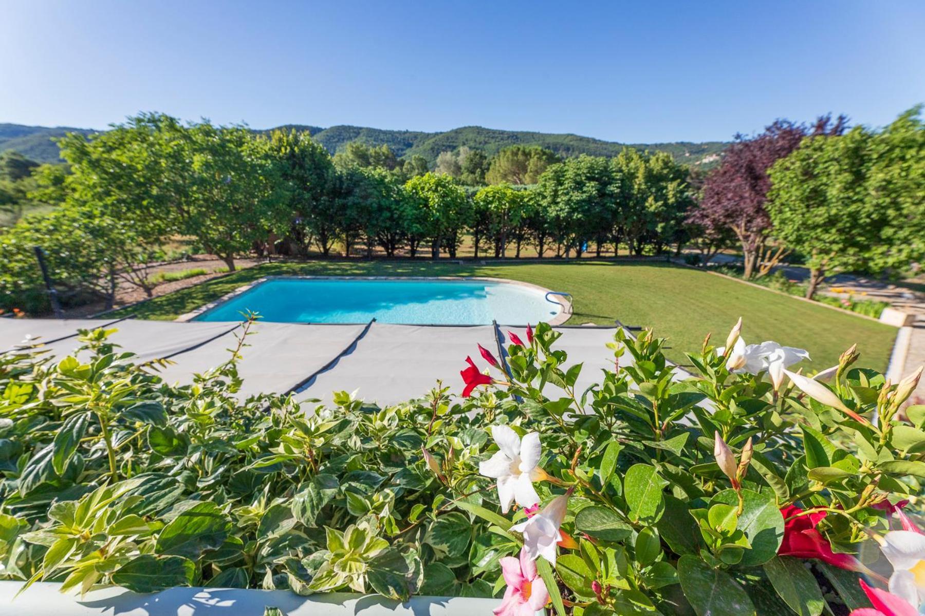 La Bastide Des Roses Bed & Breakfast Saint-Julien-d'Asse Exterior photo